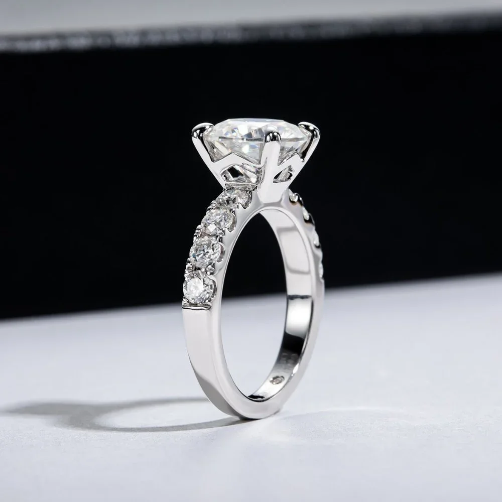 Certified 4.3 ct. t.w. Moissanite Diamond 4 Prone Solitaire Engagement Ring NEW